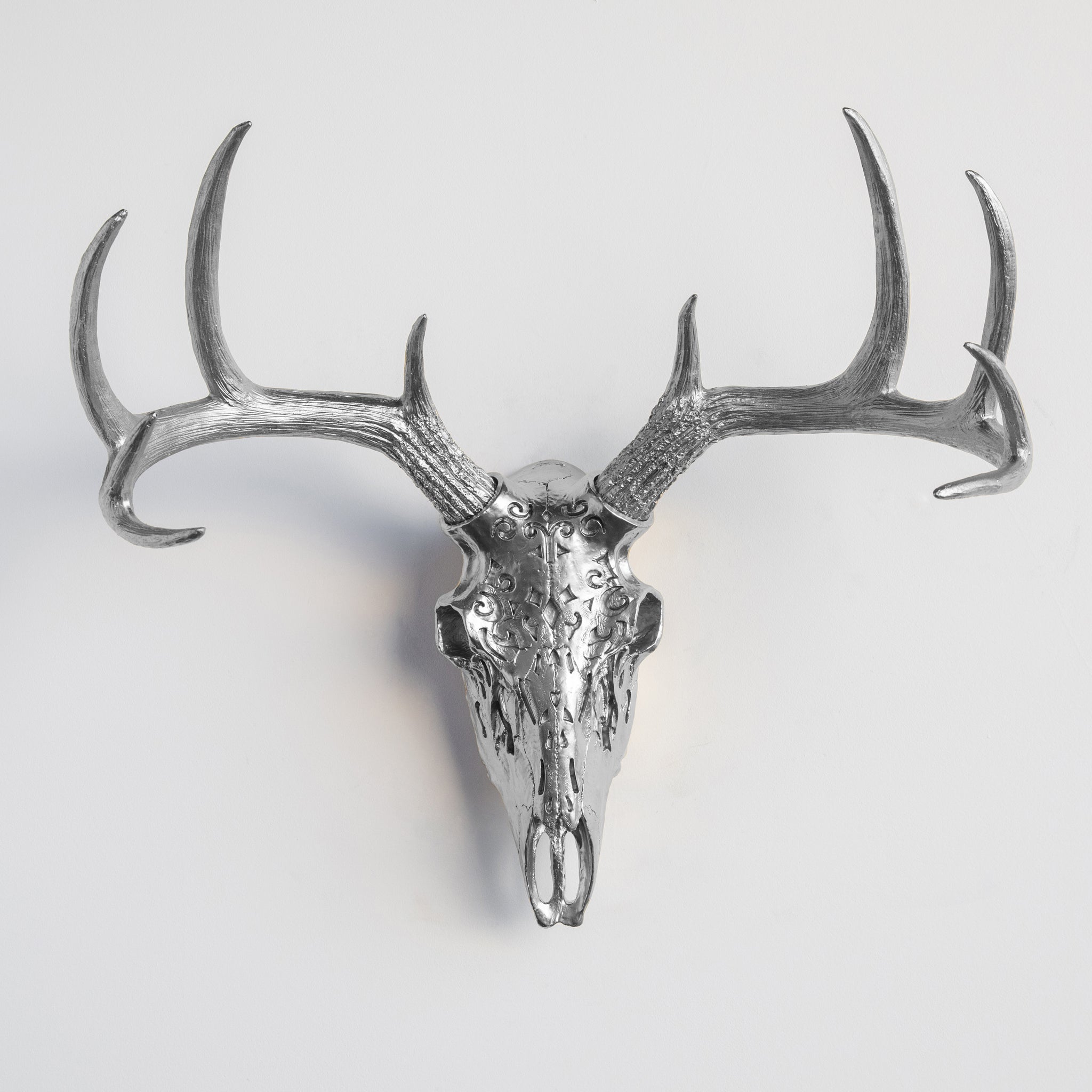 Faux Carved Deer Skull // Silver
