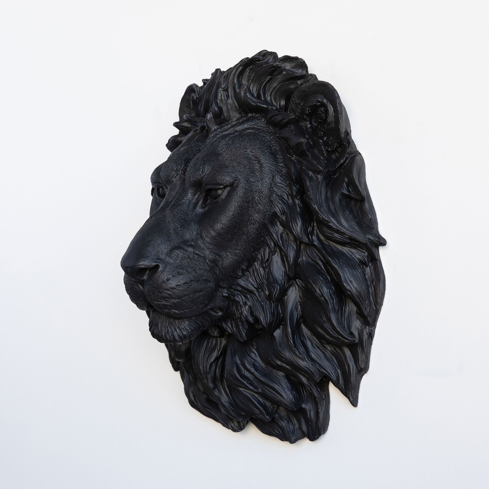 Faux Lion Head Wall Mount // Black