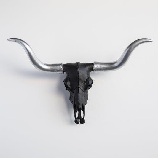 Faux Texas Longhorn Steer Skull Wall Mount // Black and Silver