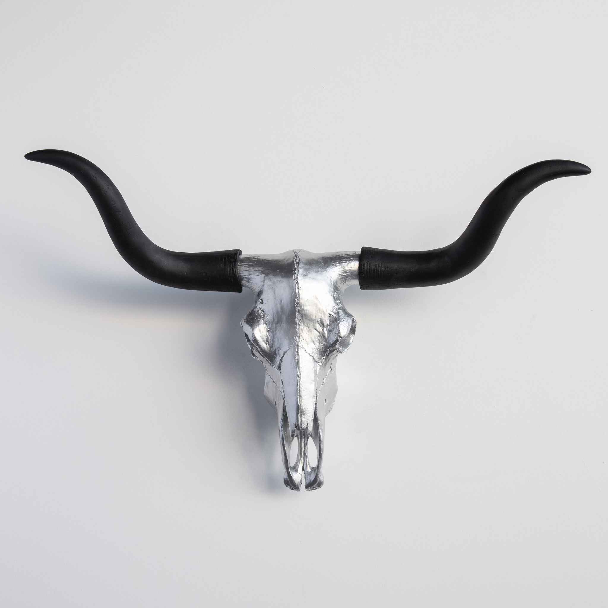 Faux Texas Longhorn Steer Skull Wall Mount // Silver and Black