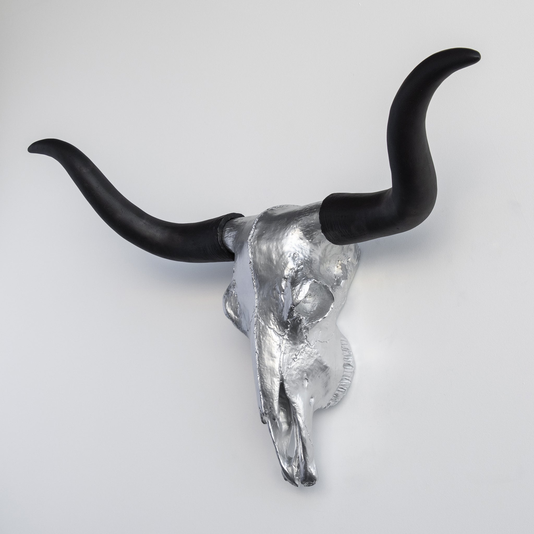 Faux Texas Longhorn Steer Skull Wall Mount // Silver and Black
