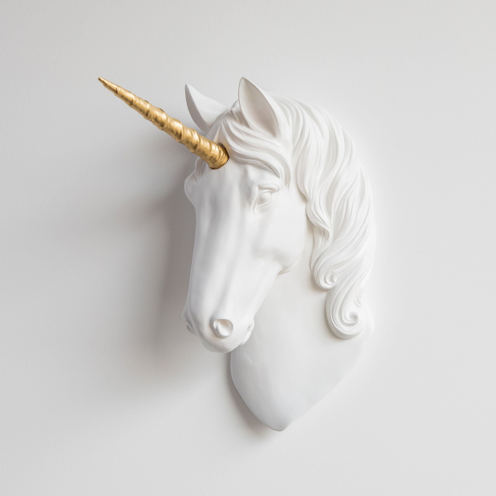 Faux Unicorn Wall Plaque // White and Gold