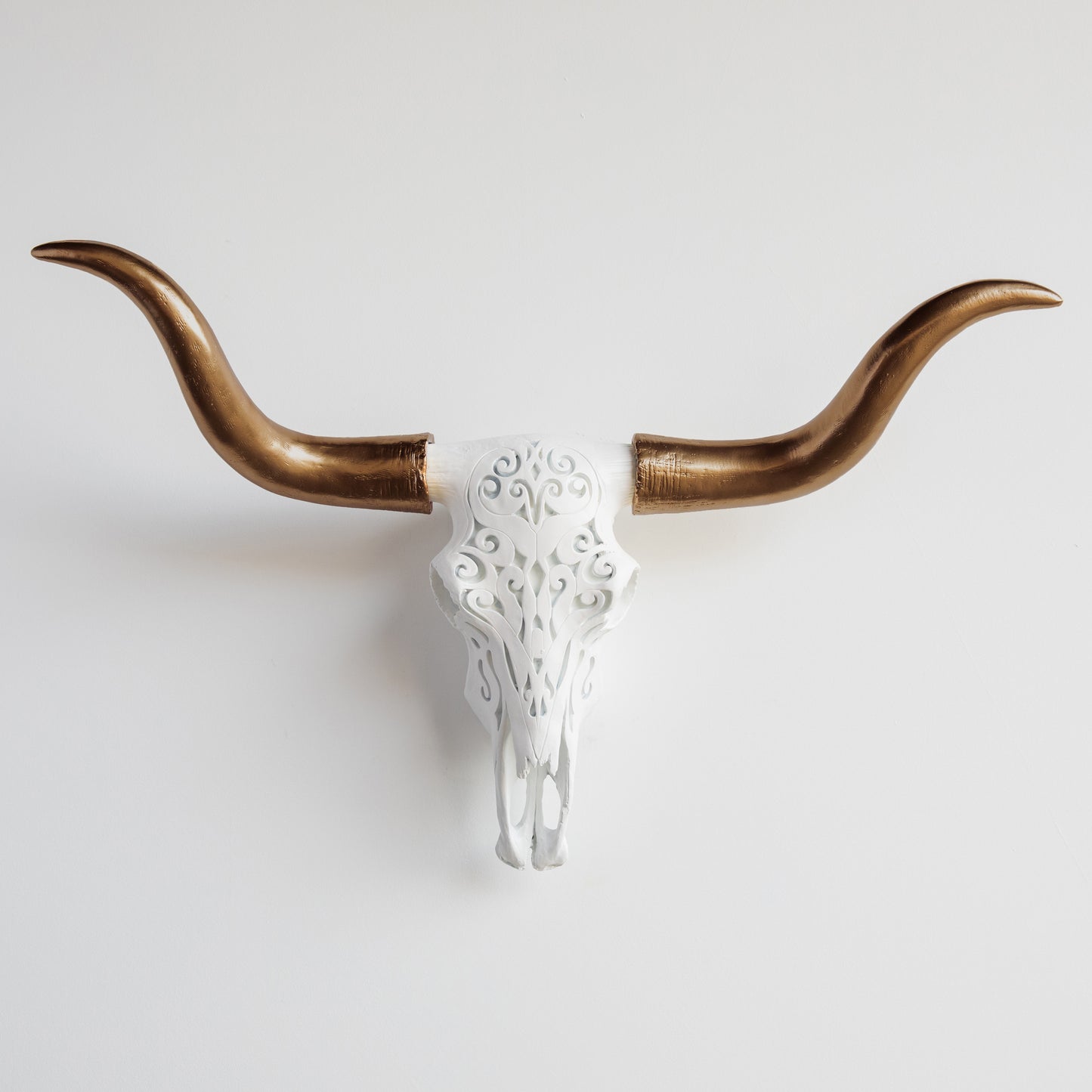 Faux Carved Texas Longhorn Skull // White and Bronze